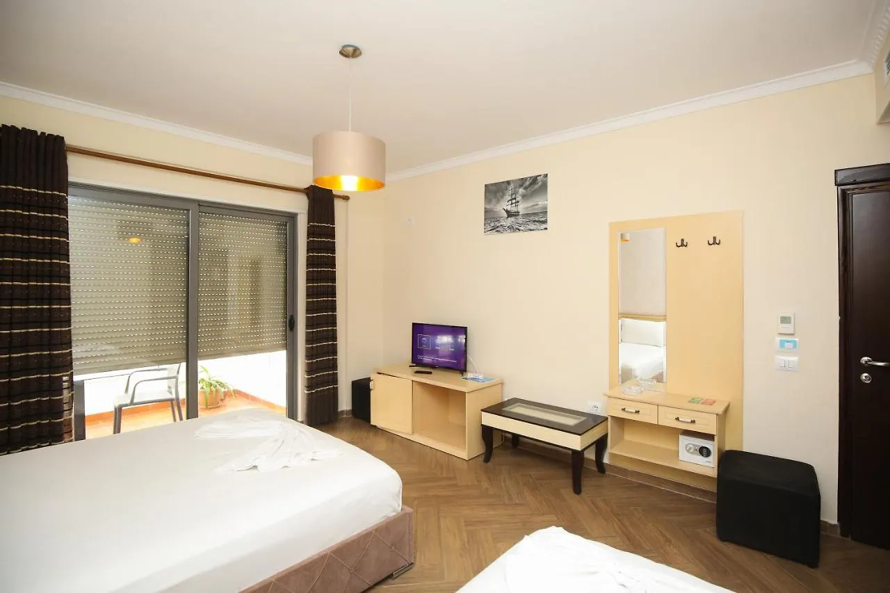 Hotel Summer Stars فلورا